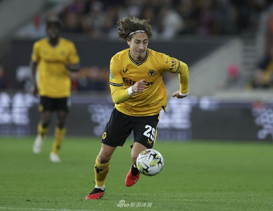 的果断铲球 的果断铲球