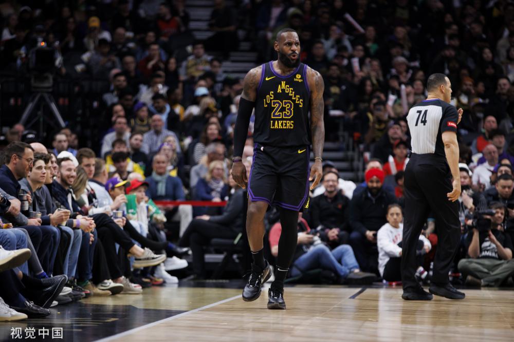 他的缺席无 他的缺席无